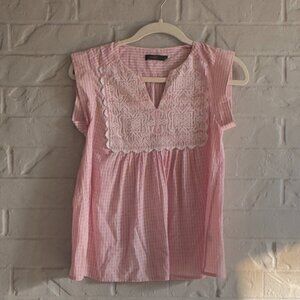 THML Lace Detail Top - Size Small - Pink & White - Romantic & Feminine!